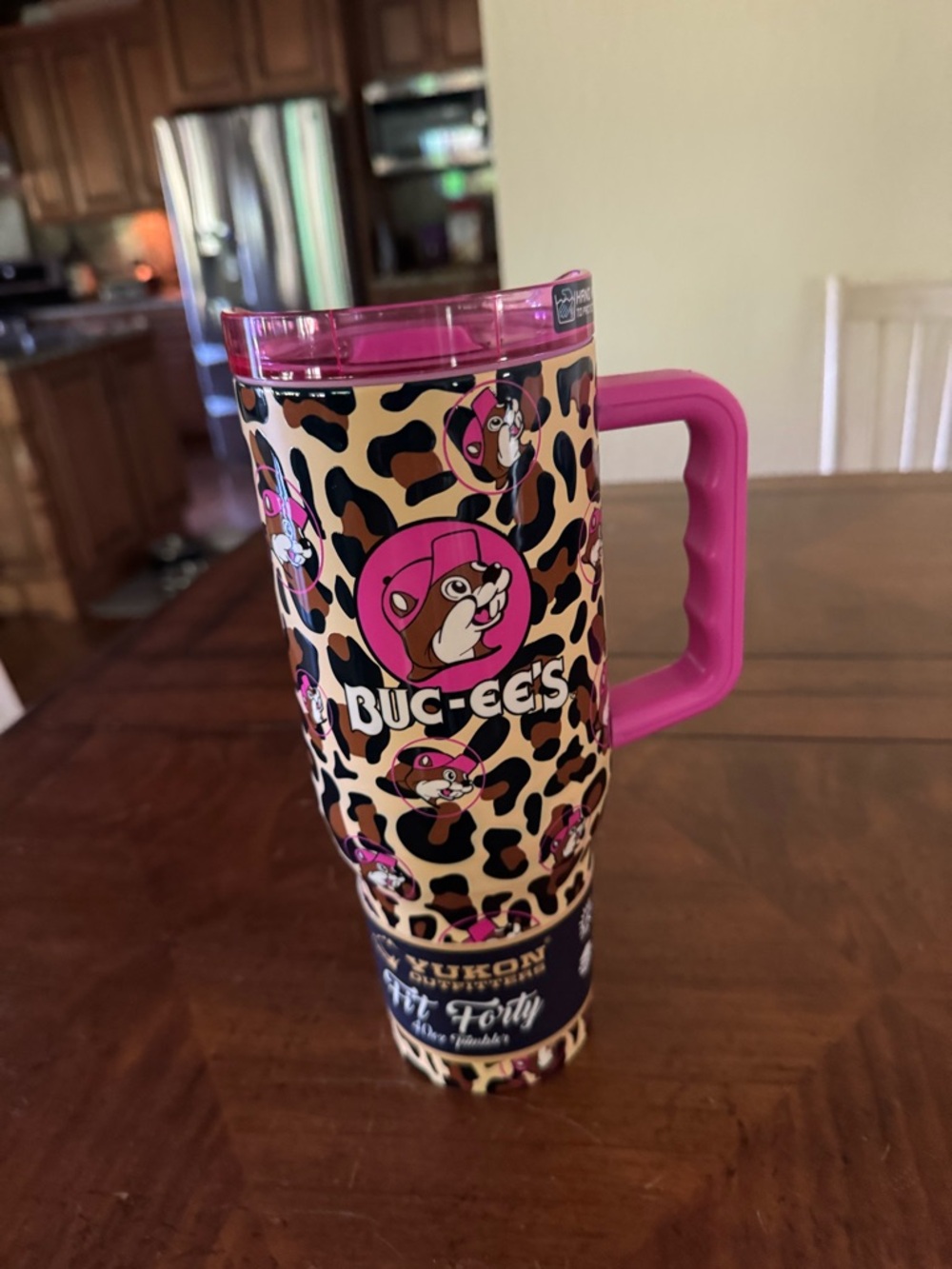 Buc-ee's cheetah Print Travel Mug with Pink Handle 40 oz
